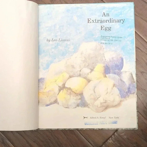 An Extraordinary Egg by Leo Lionni - Picture 4 of 6